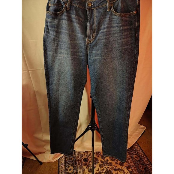 Gloria Vanderbilt Boyfriend Jeans Womens Size 10 Classic Fit Dark Wash‎ - Picture 2 of 5